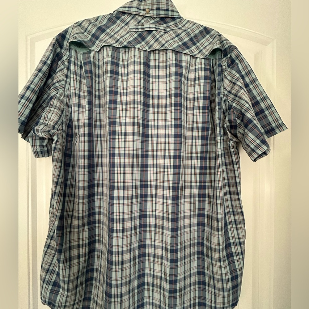 Duluth trading Company, short sleeve, button-down shirt. - Picture 6 of 9